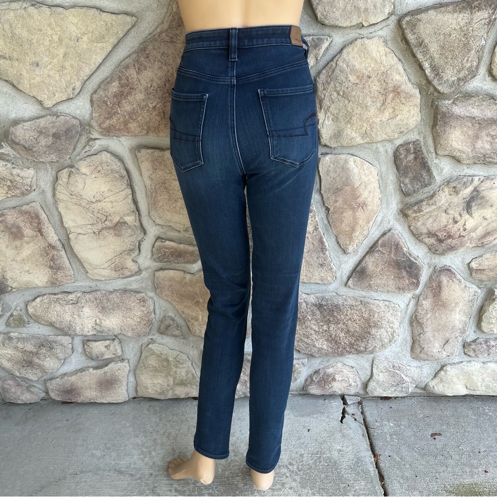 AMERICAN EAGLE | Dark Wash Super Hi-Rise Jeggings - Picture 6 of 11